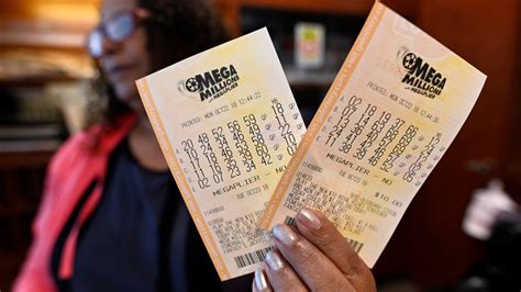 $1.05 billion Mega Millions jackpot drawing offers shot at 7th largest prize ever